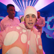Justin Bieber, Giveon, and Daniel Caesar in the video for “Peaches”